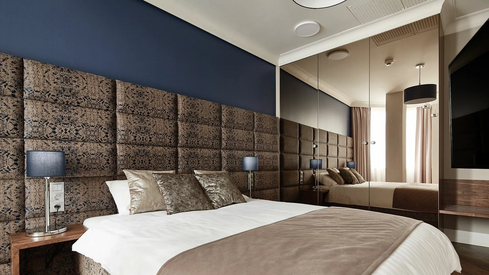 Aparthotel Best Views Krakow Poland